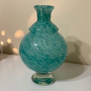 Accent vase